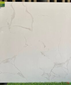 Gạch lát nền phòng khách 800×800 bóng kiếng trắng mây đẹp