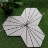 Gạch lục giác bông trắng trang trí sang trọng