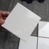Gạch thẻ trắng bóng 10×10 trang trí