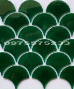 Gạch trang trí mosaic vảy cá xanh men gốm cao cấp