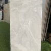 Đá ốp tường 40×80 bóng kiếng đồng chất trung quốc