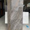 Gạch lát cầu thang 47×120 đá có chịu lực tốt không