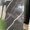 Mẫu gạch bóng kính 60×120 đen tuyền tia sét vệt dài