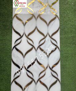 Gạch 30×60 điểm trang trí nhũ vàng đẹp ts