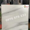 Gạch 80×80 bóng mờ trắng vân xám ấn độ