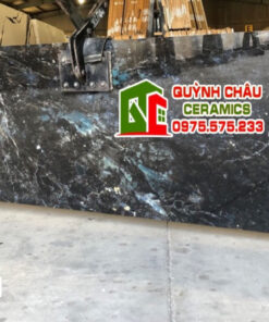 Gạch khổ lớn 80×240 đá đen xanh bóng kiếng ấn độ cao cấp