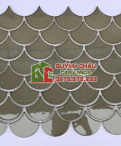 Gạch mosaic vỉ vảy cá màu nâu bóng