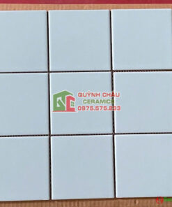 Gạch mosaic chip vỉ 10×10 trắng mờ men gốm