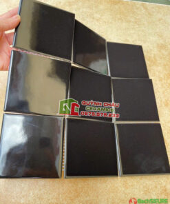 Gạch mosaic chíp viên 10×10 màu đen bóng