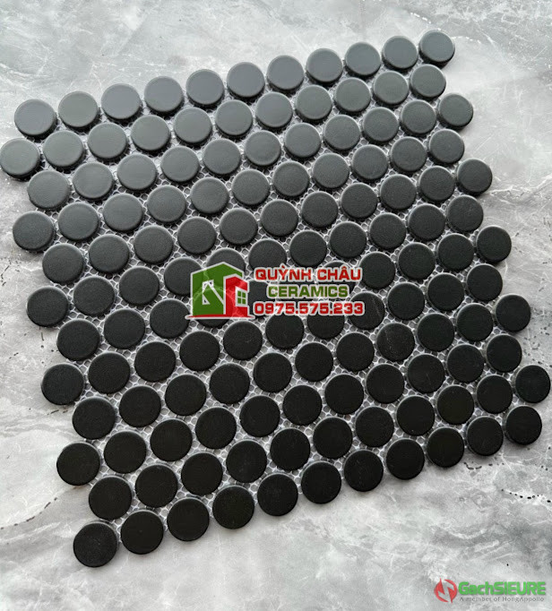 Gạch mosaic hình chấm bi tròn màu đen bề mặt mờ
