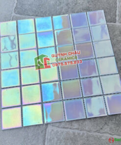 Gạch mosaic thủy tinh 48×48 lấp lánh sang trọng đẹp
