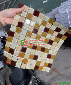 Gạch mosaic thủy tinh màu nâu trộn ốp dán trang trí