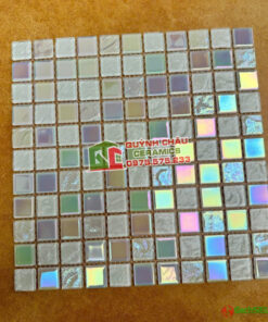 Gạch mosaic vỉ thủy tinh màu trắng
