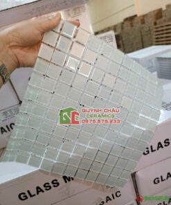 Gạch mosaic vỉ thủy tinh màu trắng đơn sắc