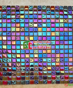 Gạch trang trí mosaic thủy tinh ốp dán tường đẹp