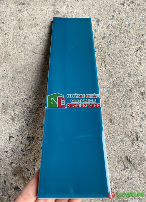 Gạch thẻ bóng 75x300 màu xanh dương đậm mặt phẳng