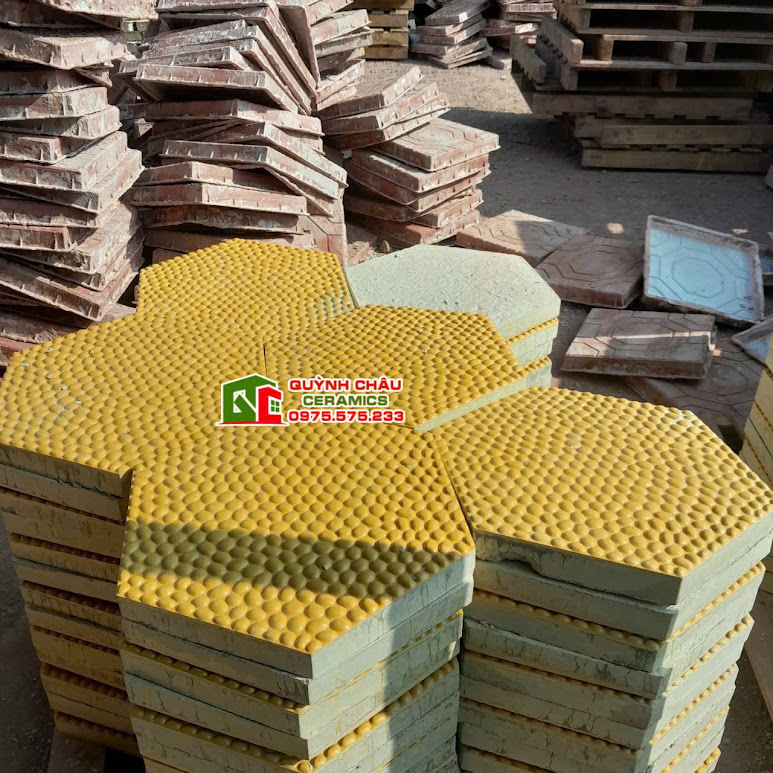 Mẫu lục giác xi măng sỏi màu vàng