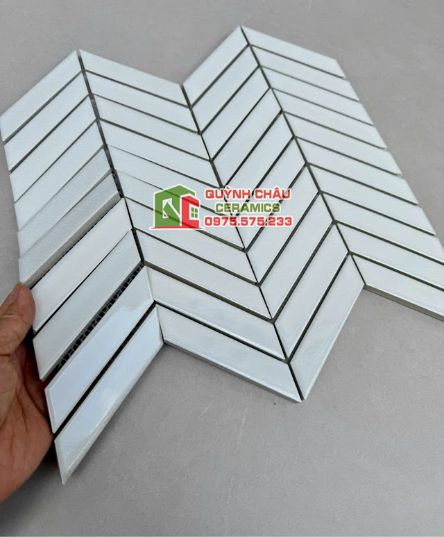 Mẫu gạch mosaic trắng men bóng hình xương cá