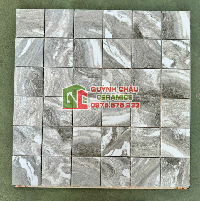 Mẫu gạch mosaic vuông gốm sứ xám mờ vân đá
