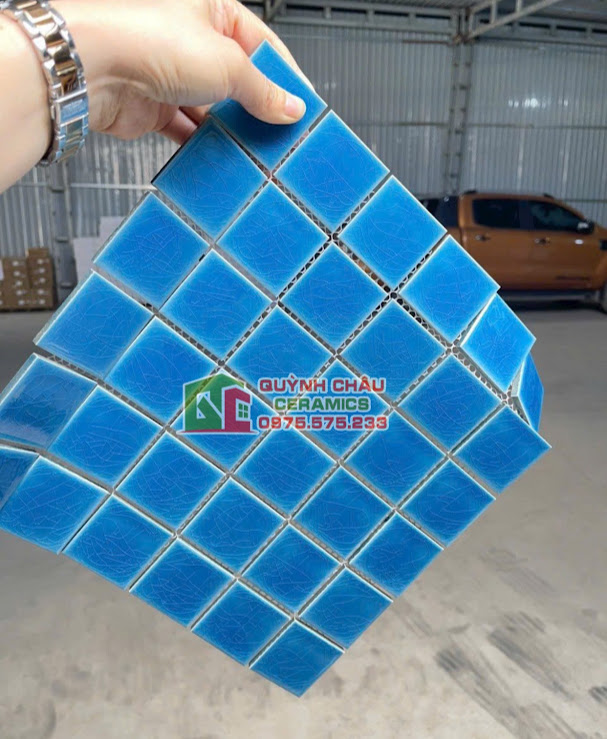 Mẫu gạch mosaic vuông gốm sứ xanh men rạn