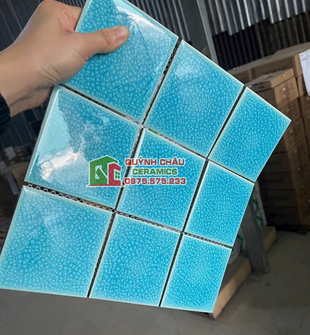 Mẫu gạch mosaic vuông gốm sứ xanh men rạn bóng