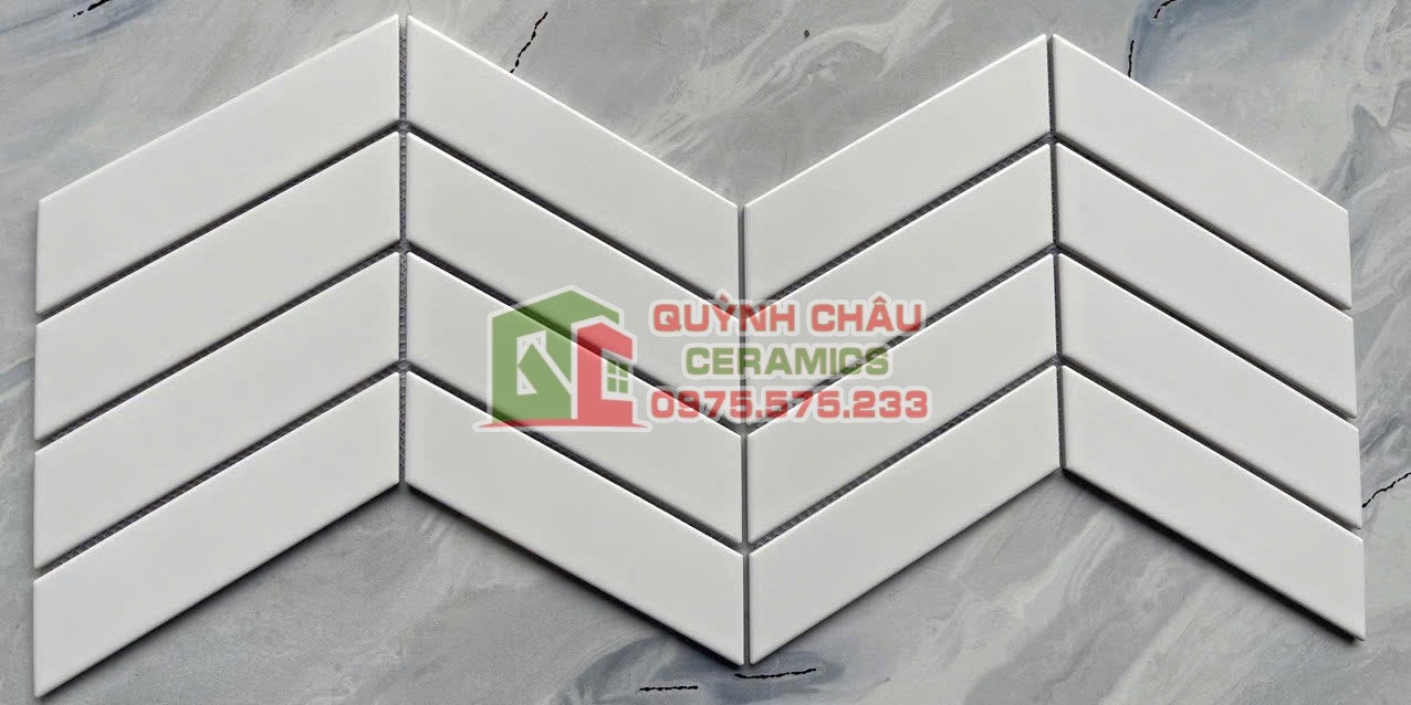 Mẫu gạch xương cá màu trắng mờ 