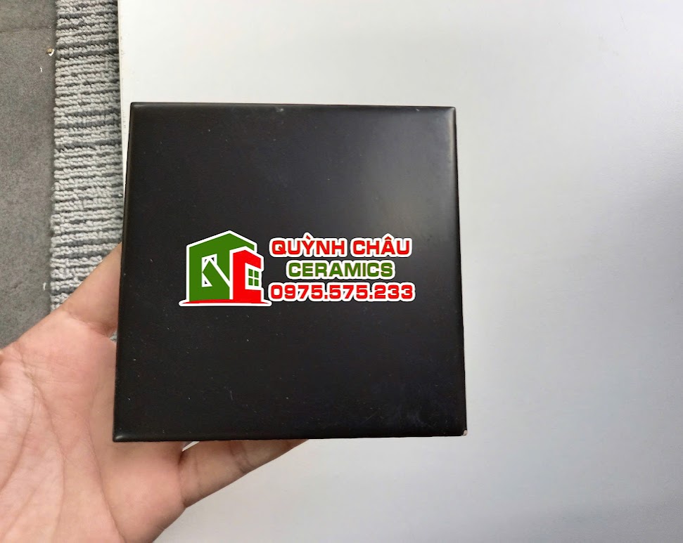 Mẫu gạch thẻ đen mờ