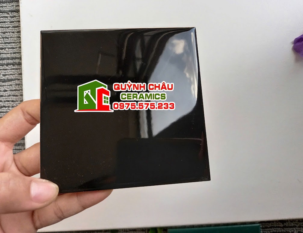 Mẫu gạch thẻ màu đen bóng
