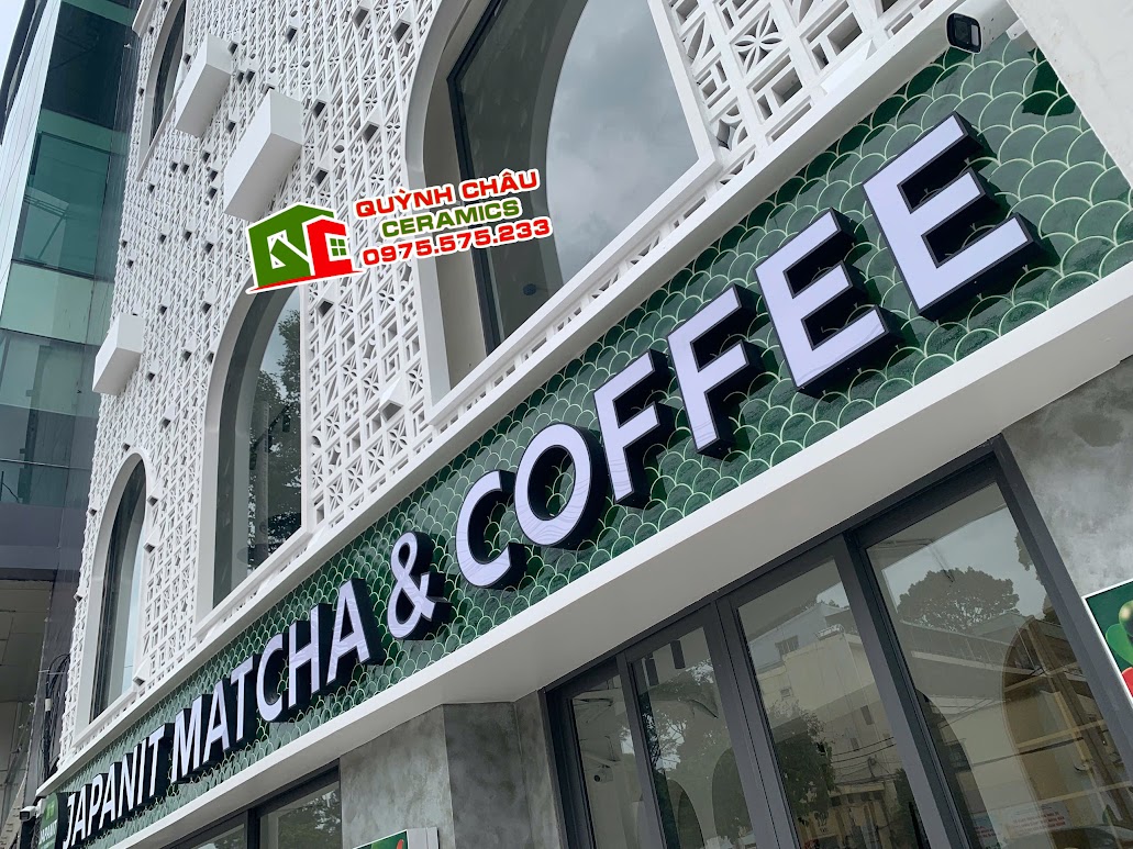 Mẫu gạch vảy cá xanh men rạn bóng