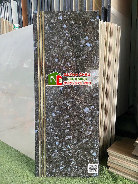 Gạch lát cầu thang 47x120 đá hoa cương xanh đen nhũ vàng