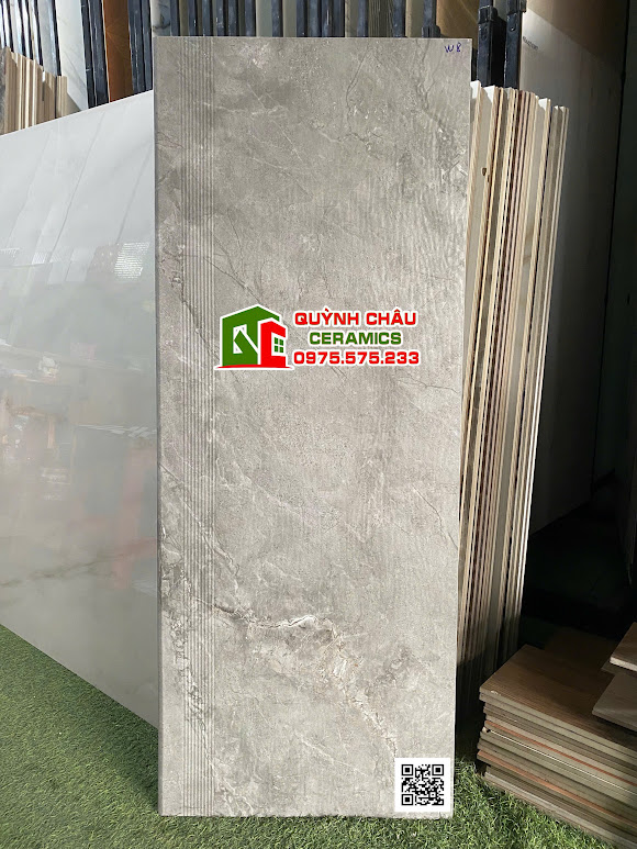 Gạch cầu thang màu xám 47x120 trung quốc