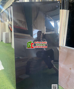 Gạch nhập khẩu 60×120 màu đen men trơn bóng kính